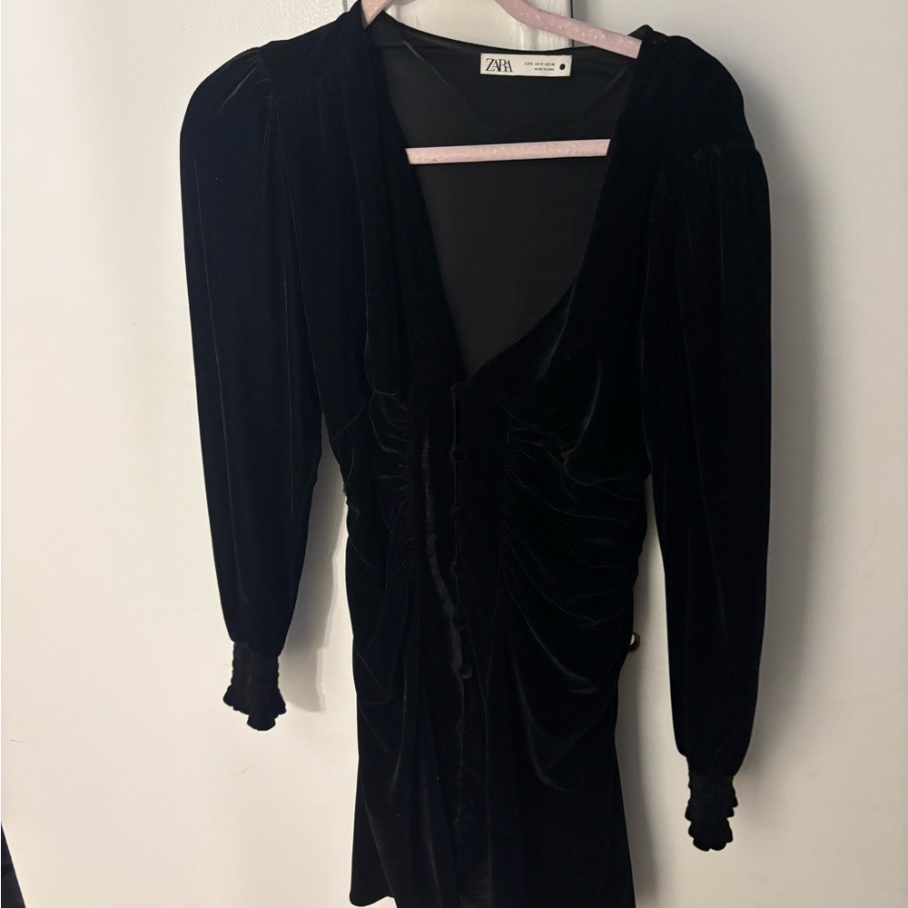 Zara Black Velvet Ruched V-Neck Long Sleeve Dress